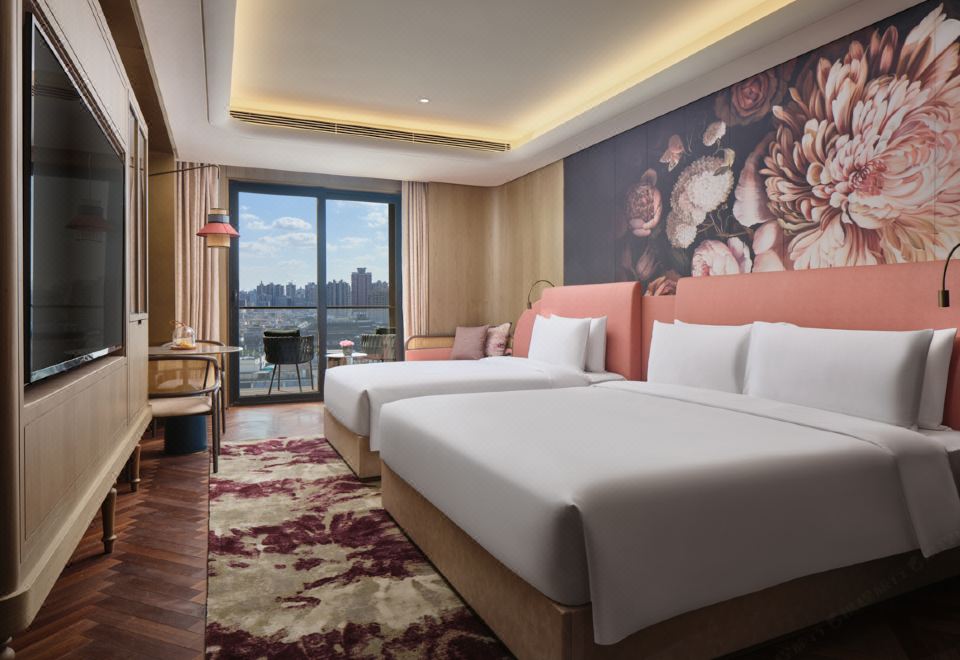 Blossom House Shanghai On The BundDeluxe Terrace Family Room