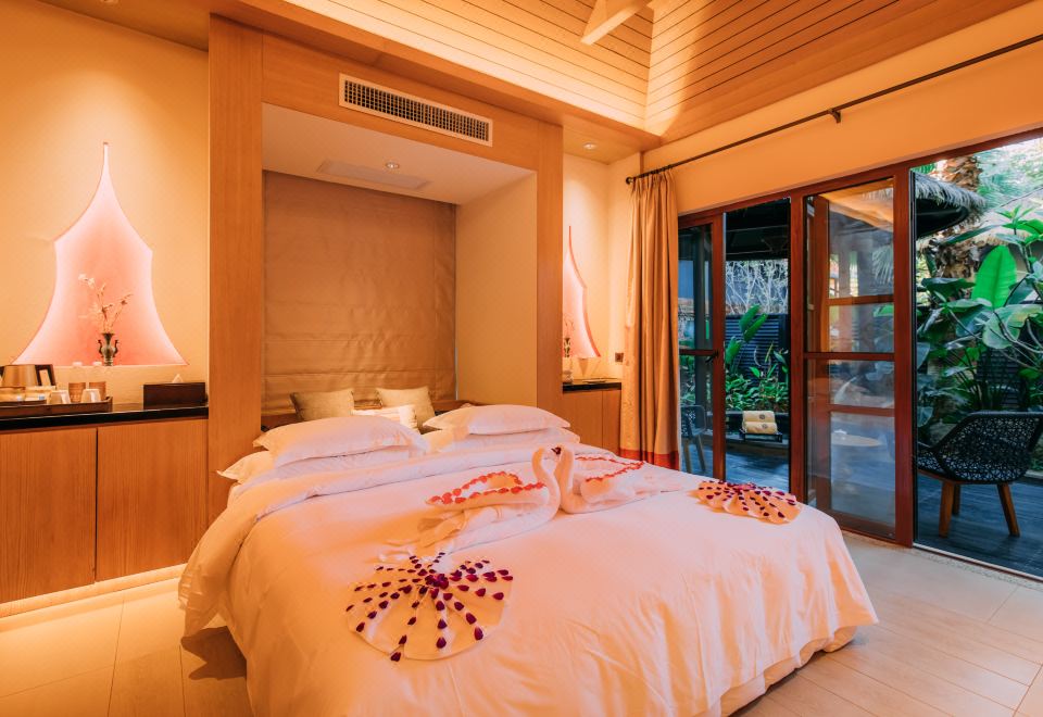 Angsana XishuangbannaCourt Room King