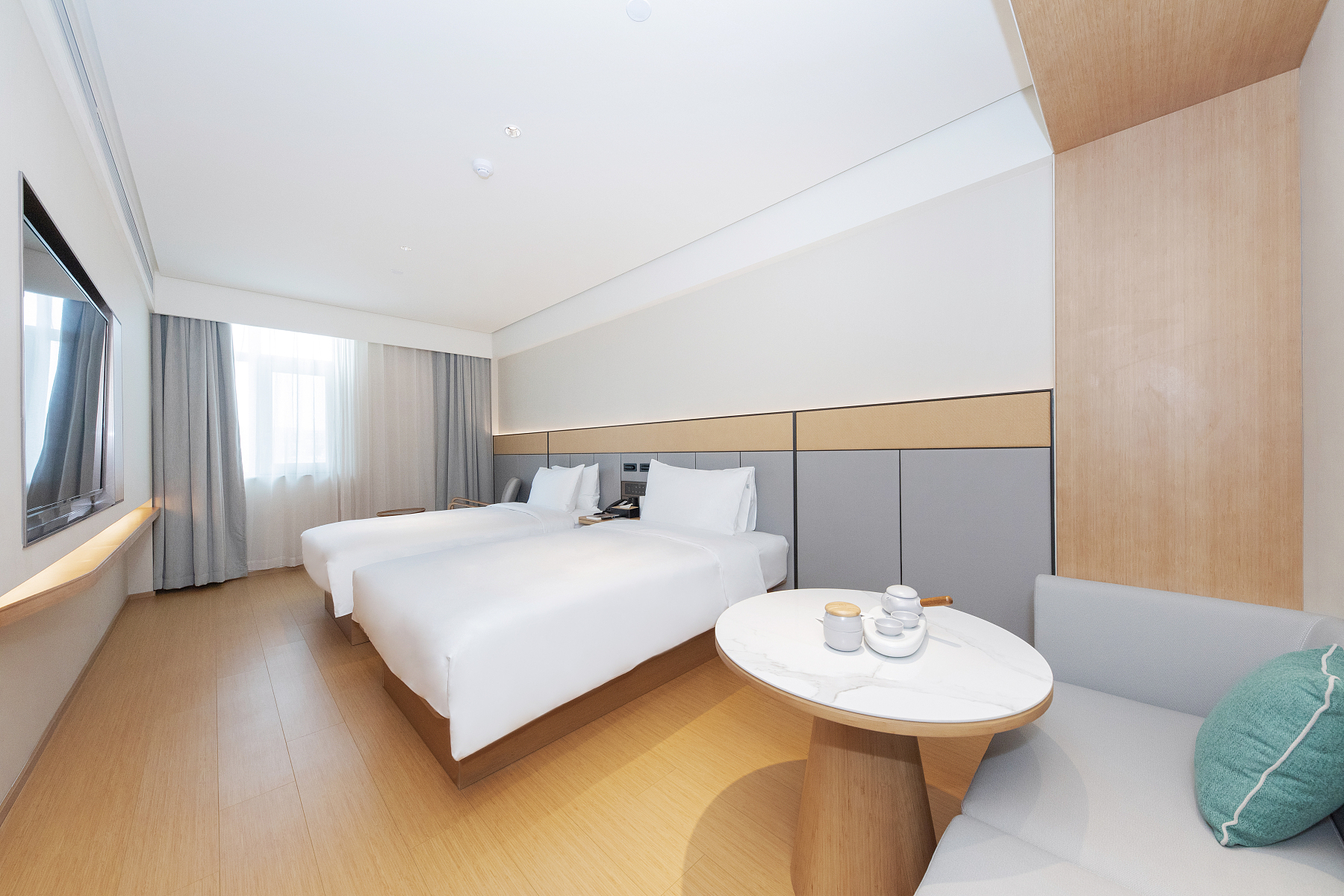 双床房（65寸电视投屏+冰箱+智能客控+深睡床垫）