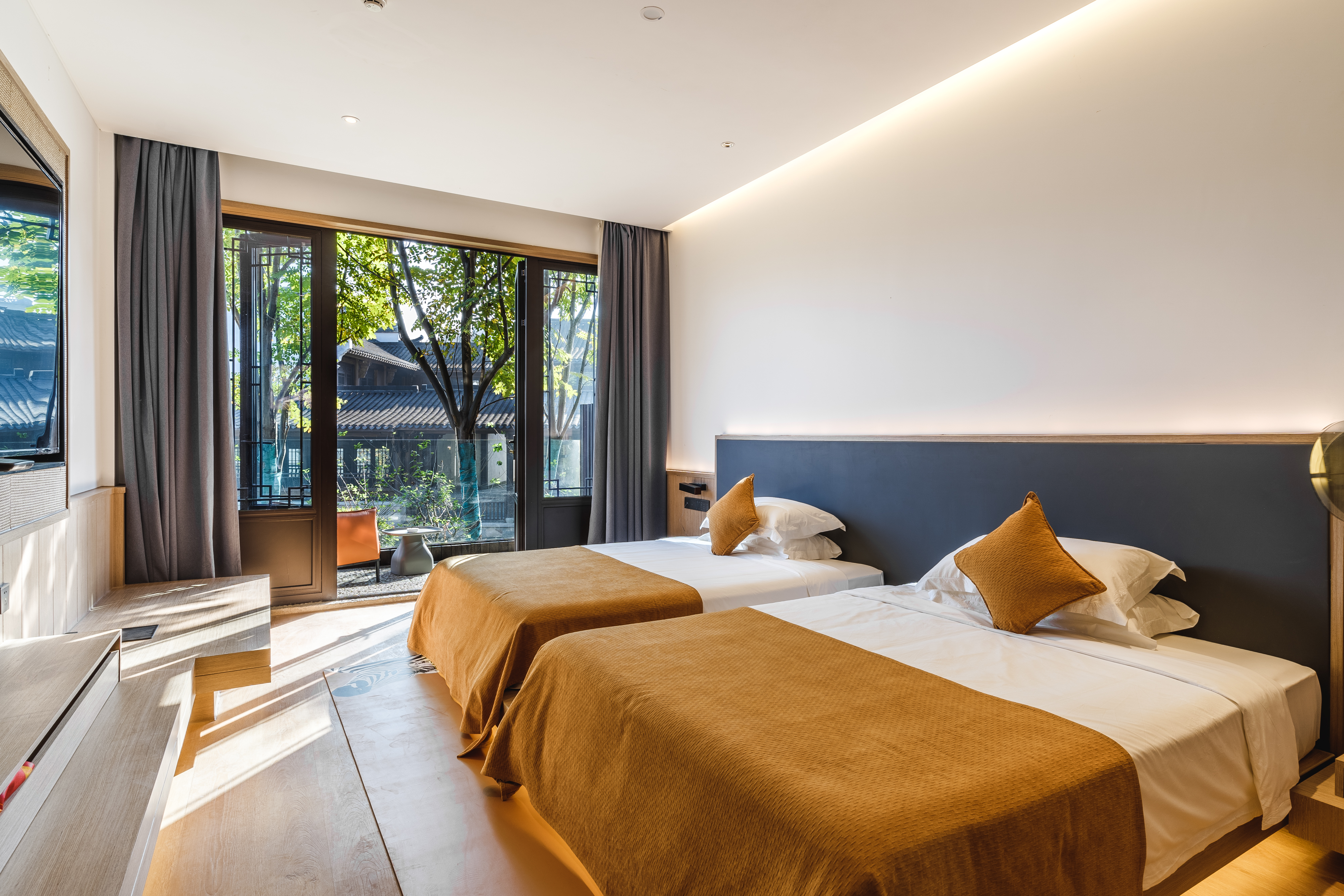 河景庭院恒温私汤双床房