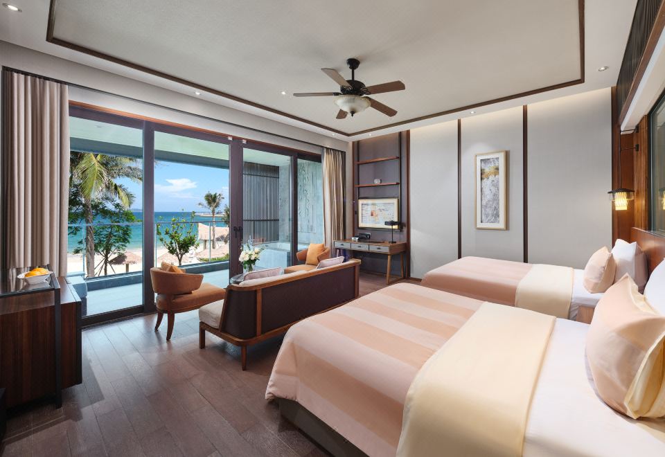 Lavenna Resort Judiaosha ShenzhenDeluxe Executive Sea-view Twin Beds Room