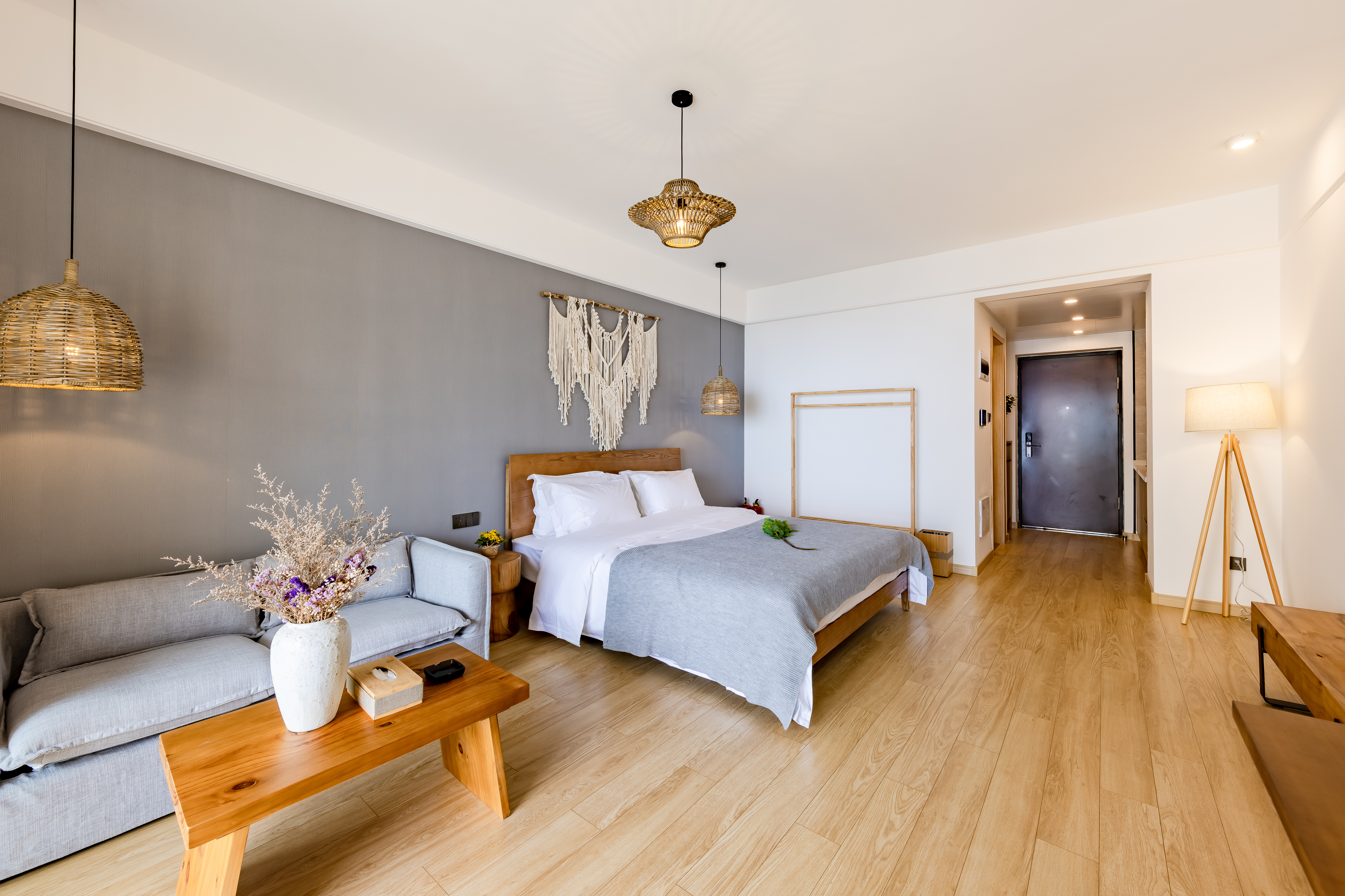 漫云·湖景大床房