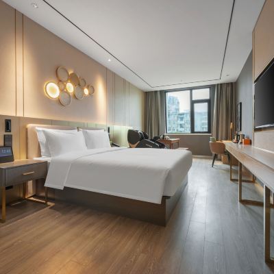 景觀豪華大床房（智能小度+小冰箱+電視投屏） 桔子飯店（廈門市政府店）優惠