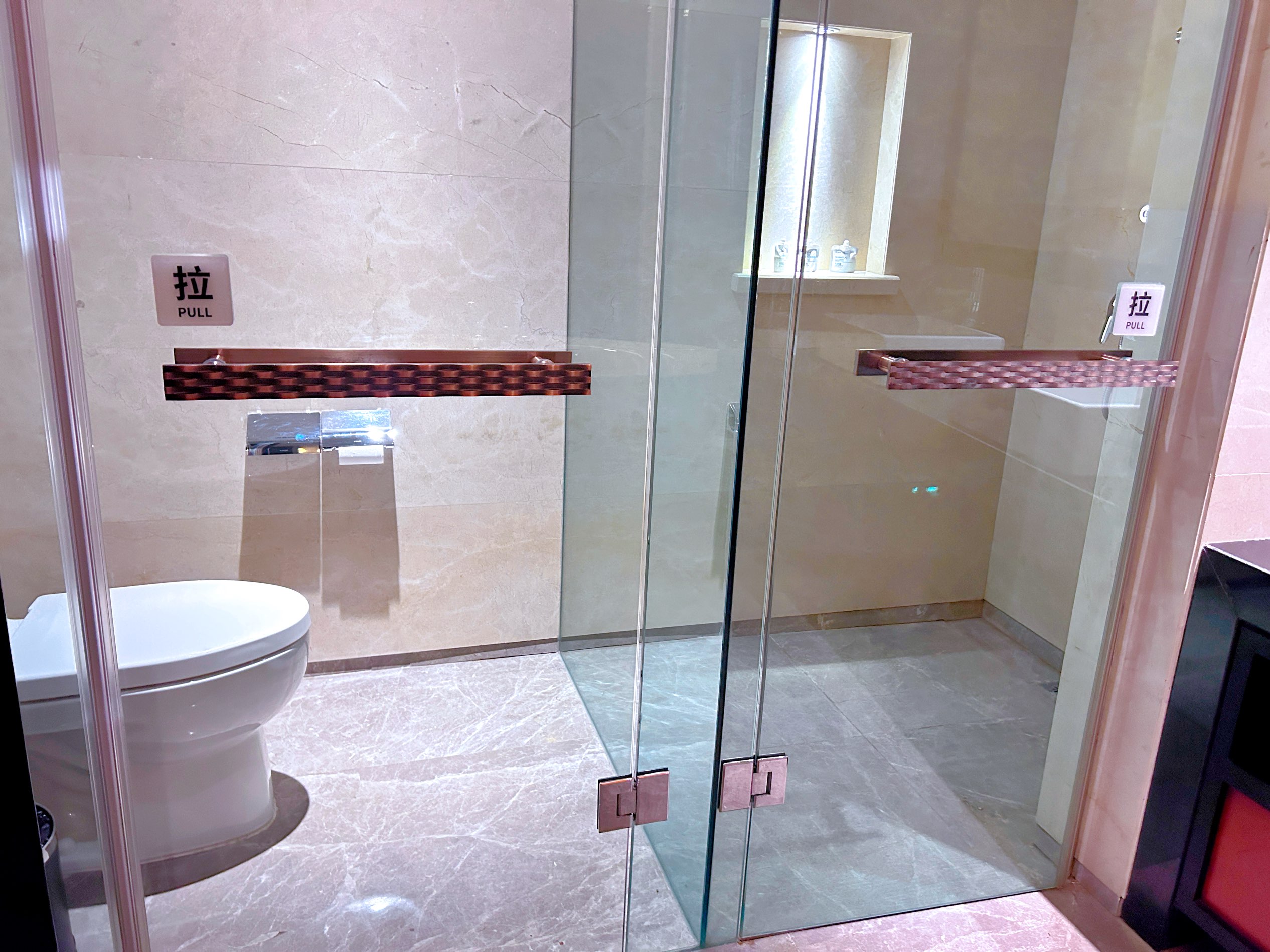 畅享·影院三卧一厅泳池别墅