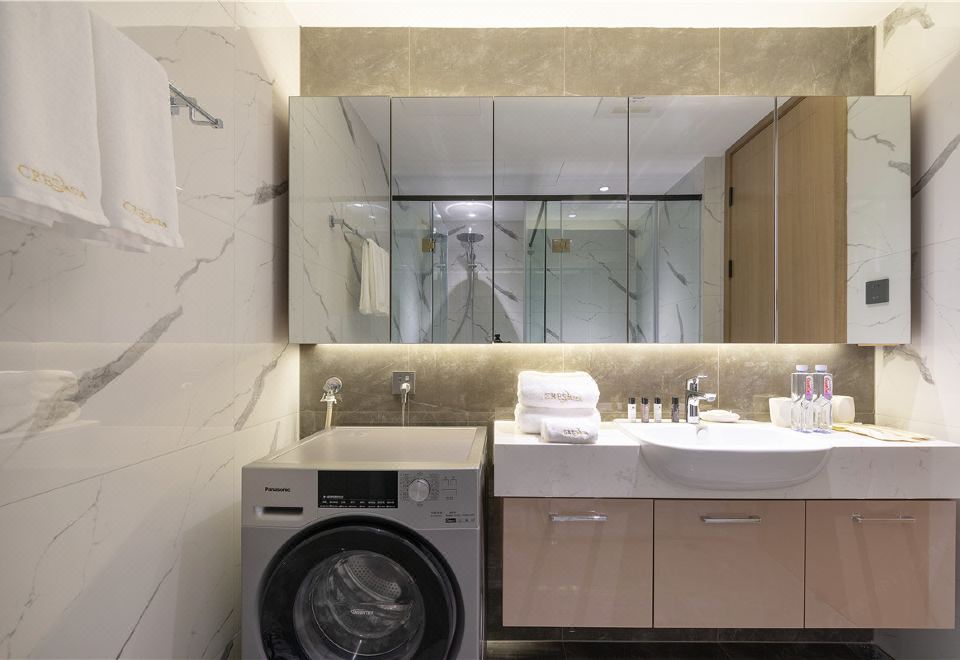 豪華套房|廚房設備+冰箱+洗烘一體機+哈曼卡頓音響