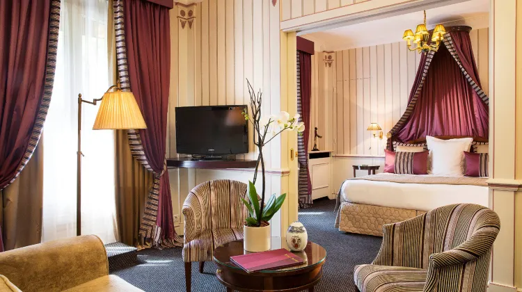 ホテル ナポレオン パリ 部屋