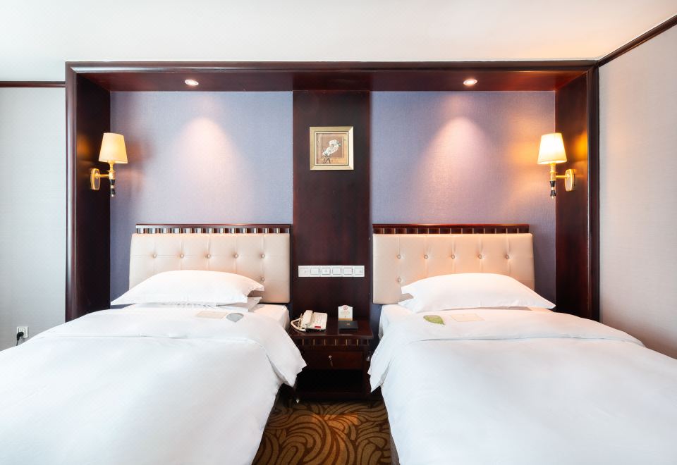 Tianjin Golden Crown HotelStandard Room (2 beds)