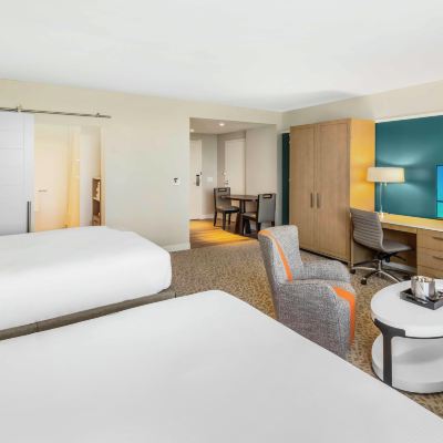 行動聽力無障礙兩張大床小型套房帶浴缸 邁阿密達特蘭希爾頓酒店優惠