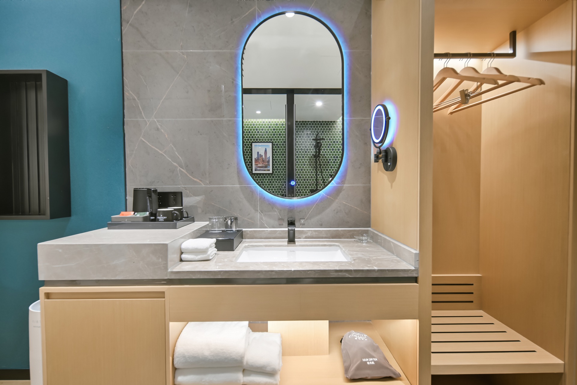 Country Inn & Suites by Radisson, Tianjin Fifth Avenue Xiaobailou Metro Station纯净大床房（智能客控+小冰箱）