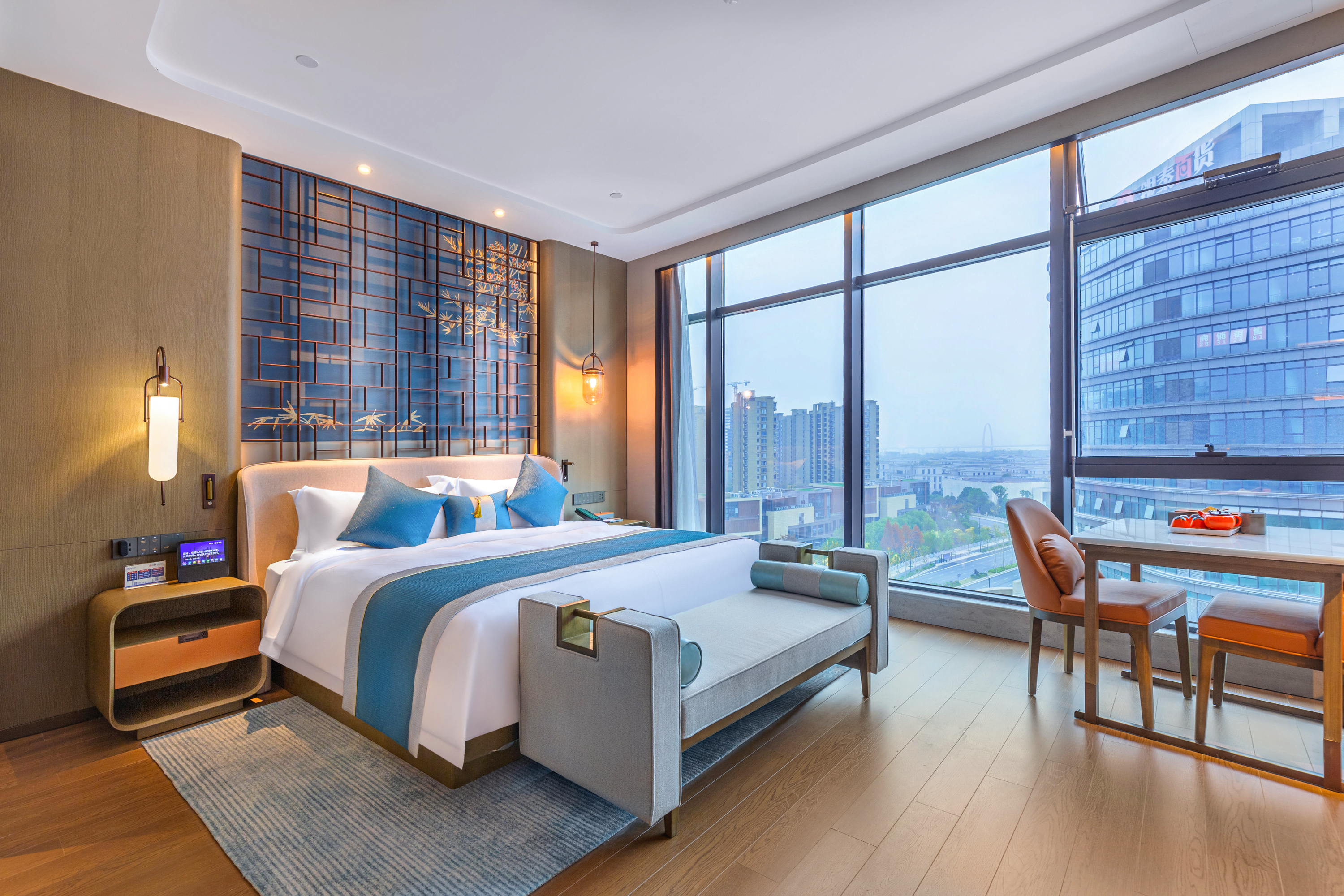 雅致大床安睡房（小度客控+智能恒温马桶）