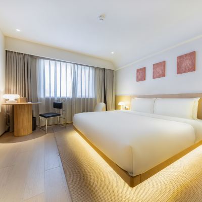 幾木大床房（深睡枕PRO+小冰箱+手機投屏） 北京國貿CBD亞朵S飯店xFunsCenter優惠