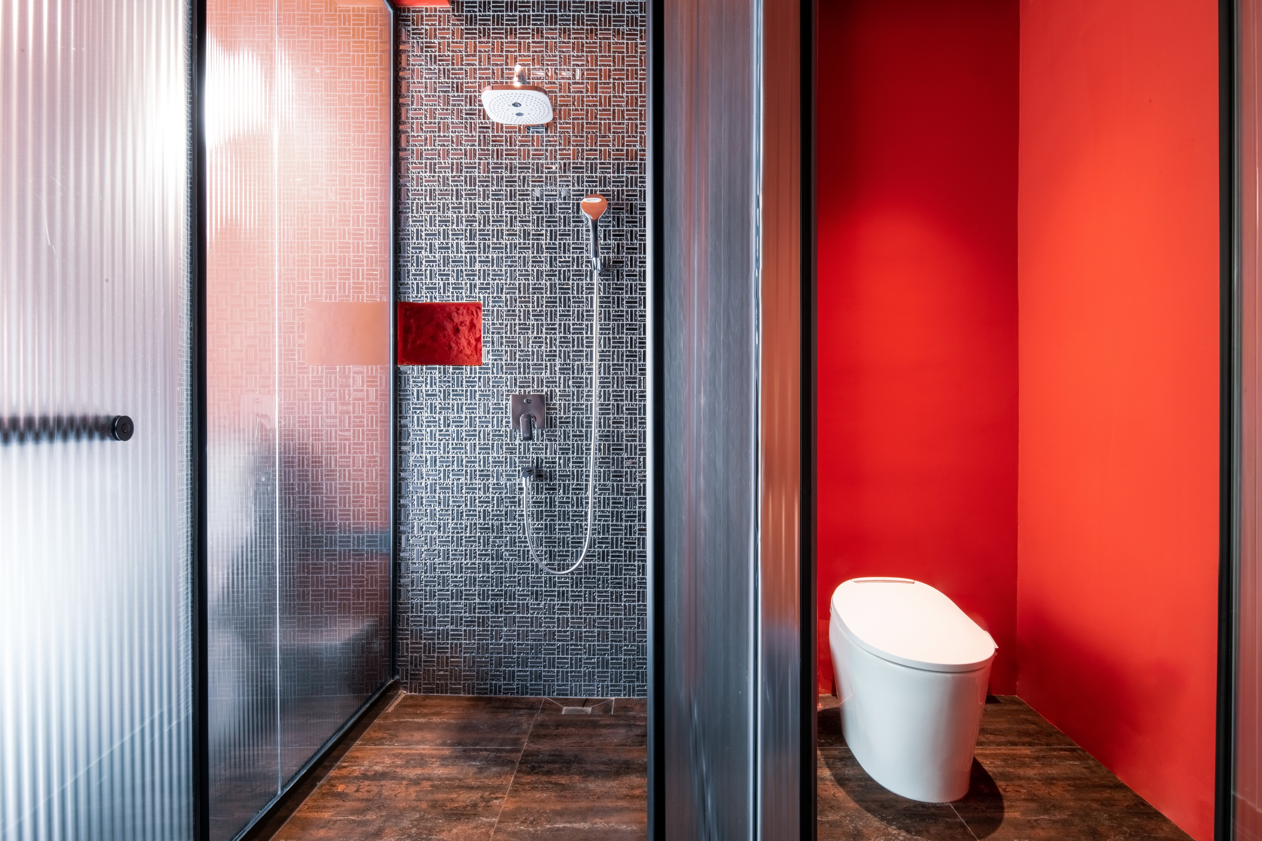 景颇| 阳台格调大床房