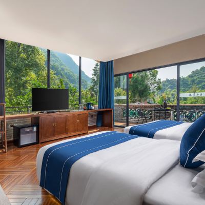 德景·陽台景觀浴缸雙床房 德景山莊（陽朔灕江店）優惠