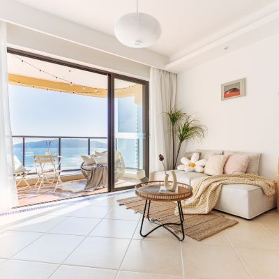 清新一線前排海景大床房+巨幕堅果投影+零壓床墊 惠東雙月灣閲海全海景美宿優惠