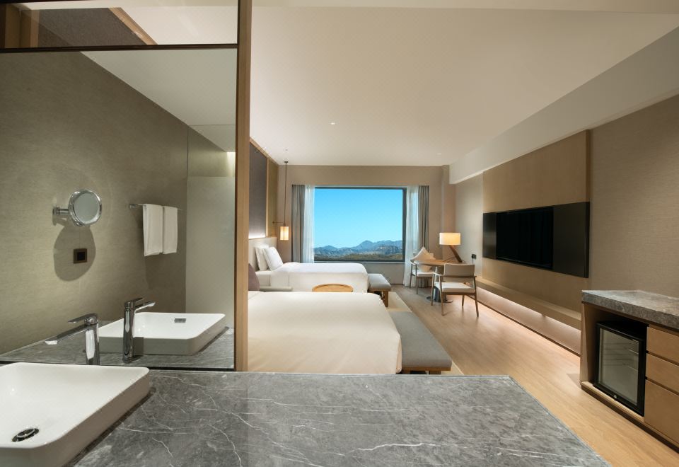 Crowne Plaza Zunhua Hot Spring TownSuperior Room