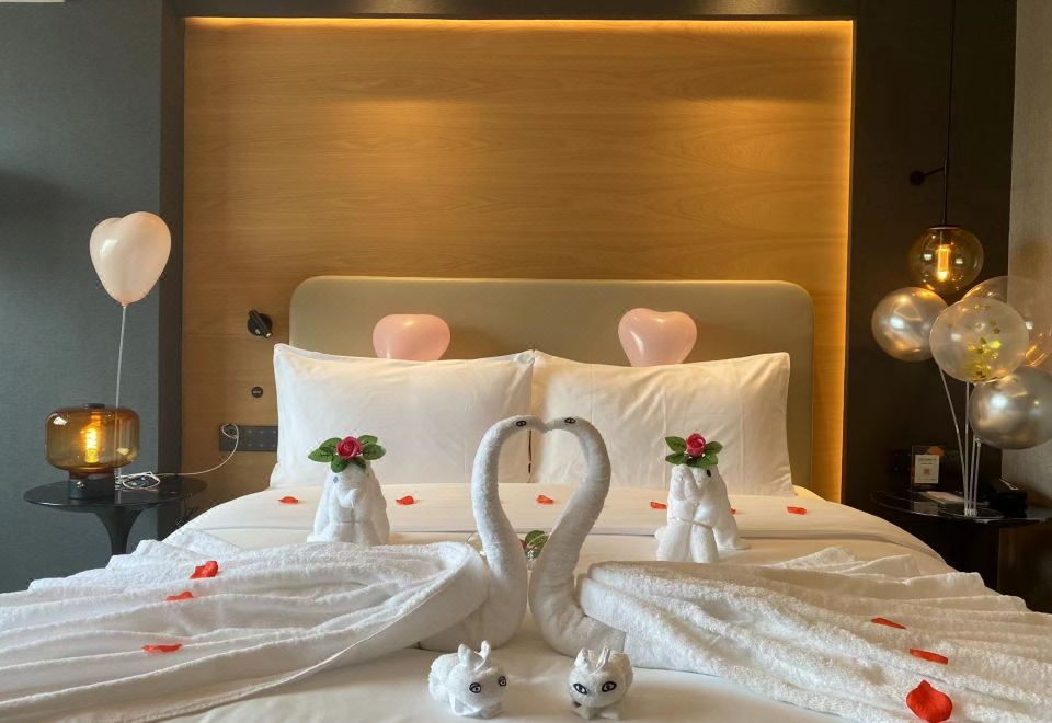 浪漫情侣大床房