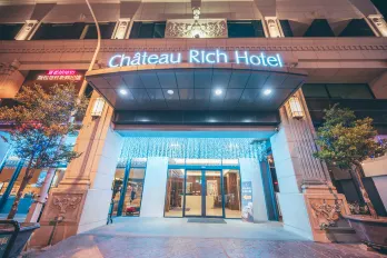 Chateau Rich Hotel