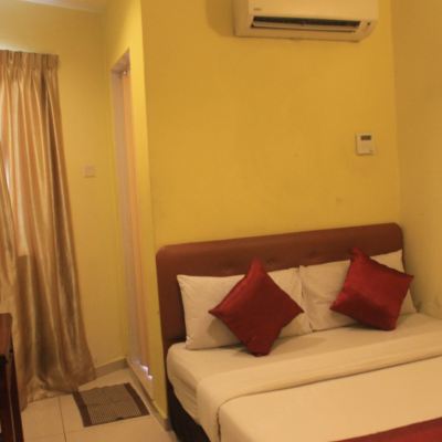 Bilik Deluxe (dengan Tingkap) Kupon Sun Inns Hotel Batu Caves