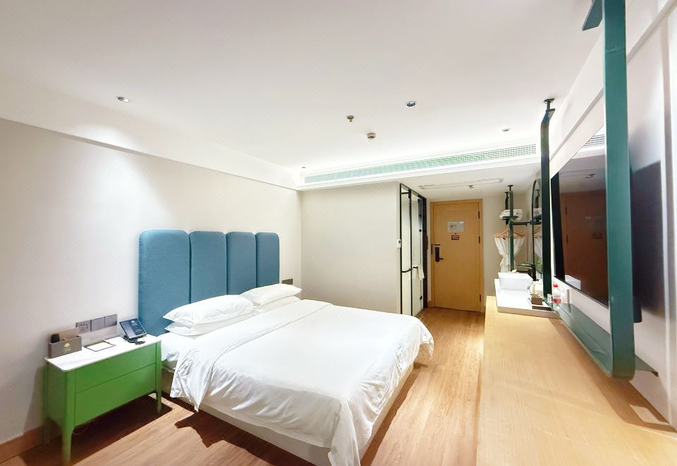 靜謐大床房 （65寸高清投屏）