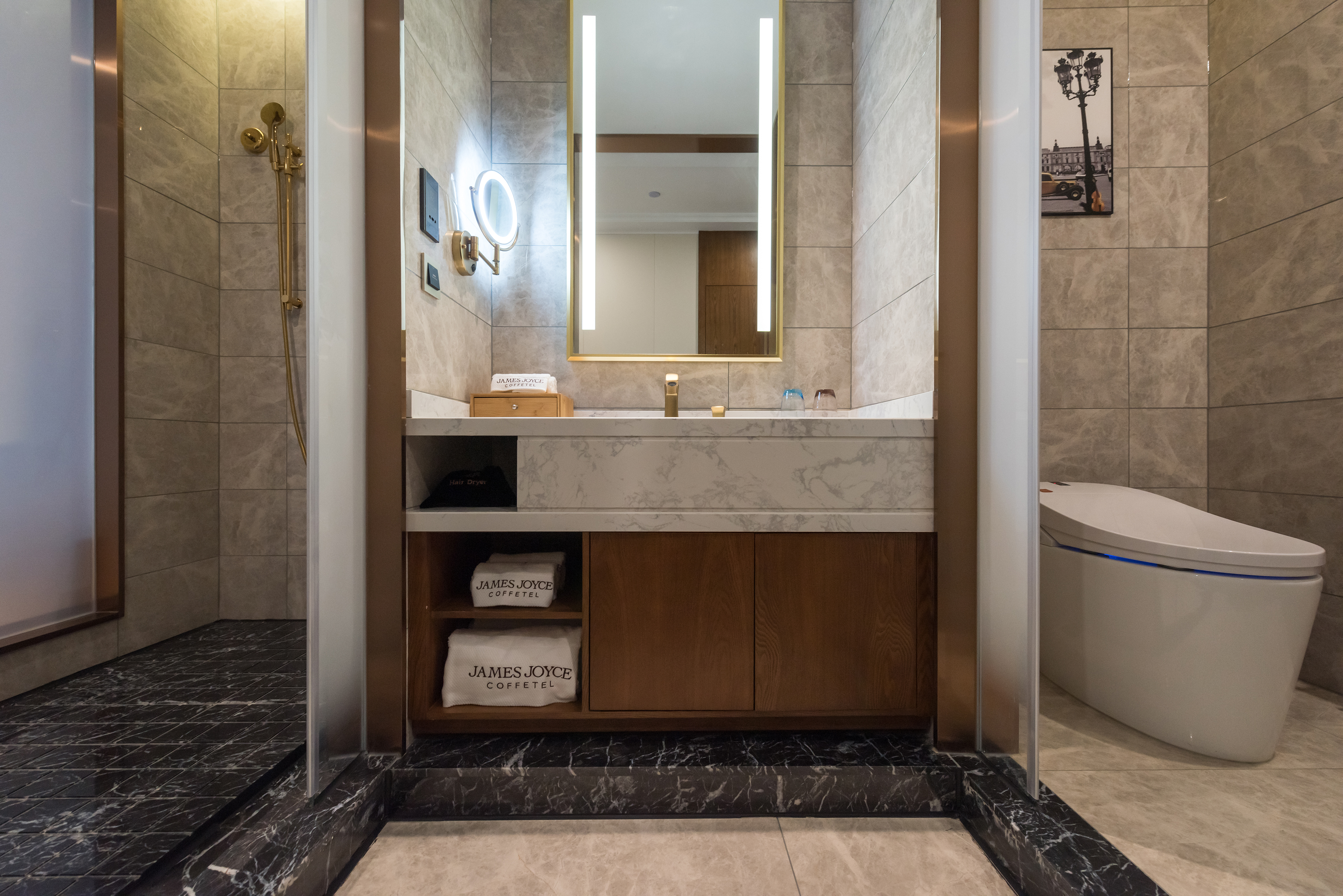 啡凡河景大床房（芝华士沙发+可投屏电视）