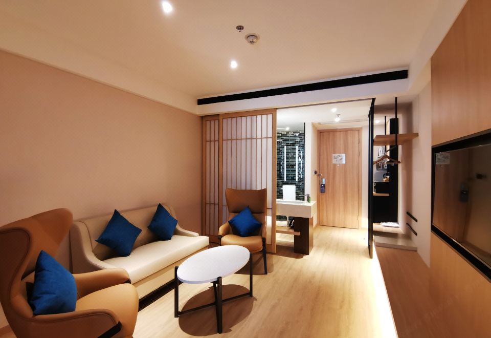 Fairfield by Marriott Shanghai Pudong CentralDeluxe Suite