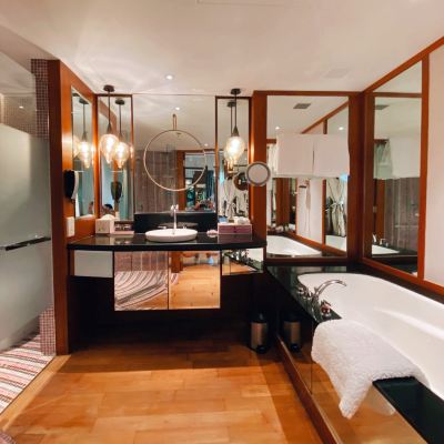 奢華家庭房（1張特大床和2張單人床） 新加坡聖淘沙索菲特度假村及水療中心 （Staycation Approved）優惠