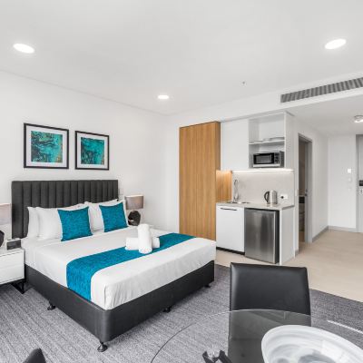 Studio City View Queen Essence Suites Taringa Promo Code