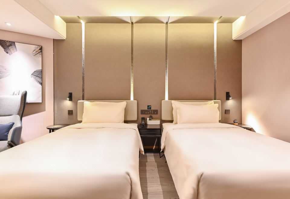 高级双床房（智能电视+手机投屏+小冰箱）