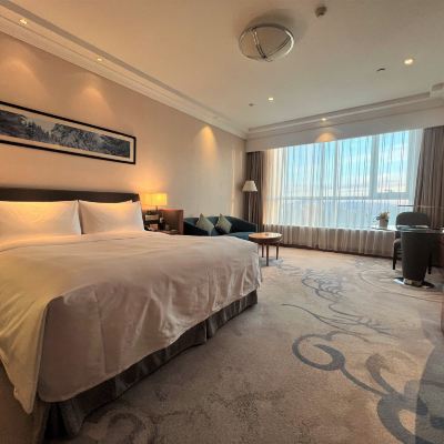 高級江景大床房 吉林世貿萬錦大飯店優惠