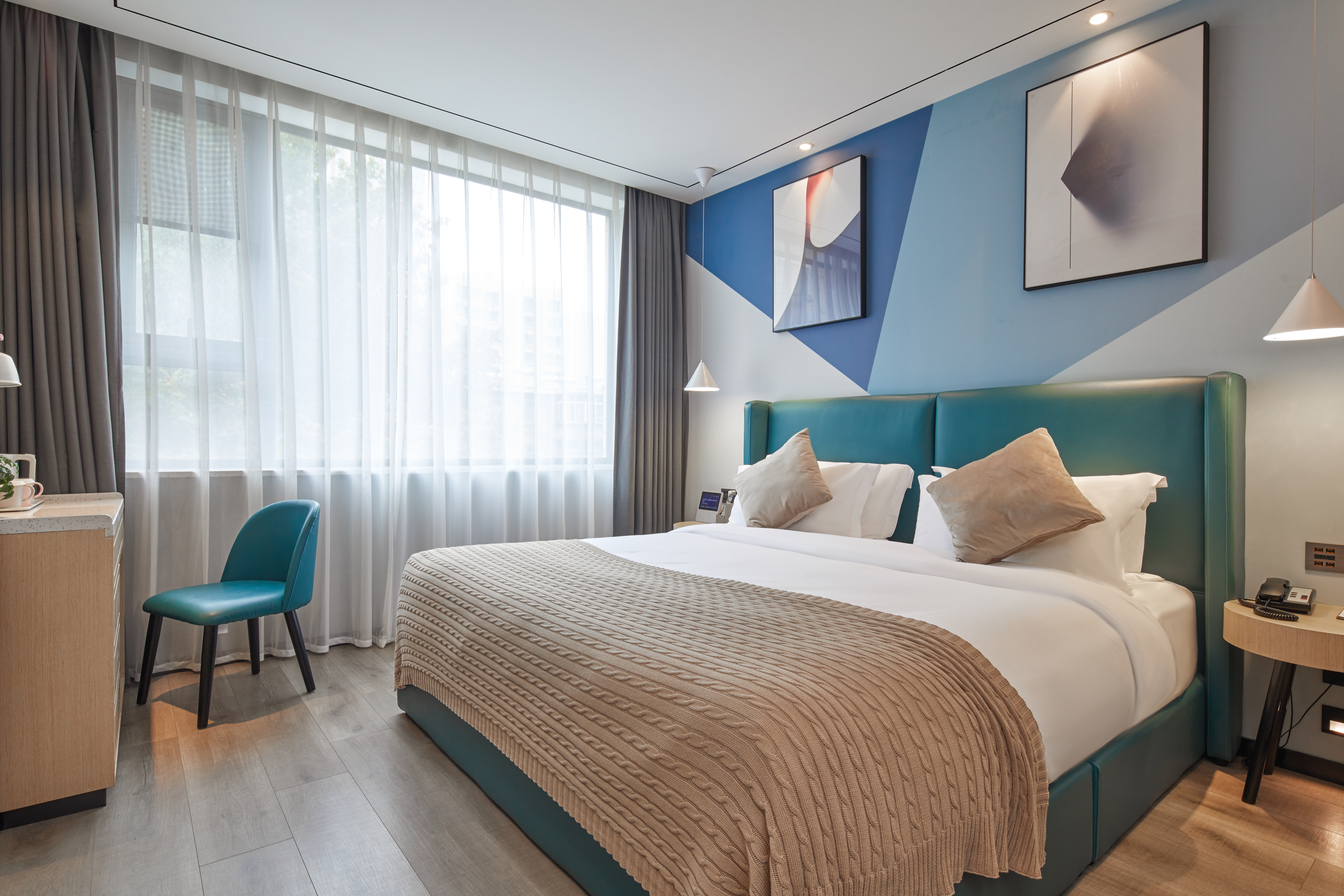 漫雅大床房（衣帽间+零压记忆床垫+智能客控）