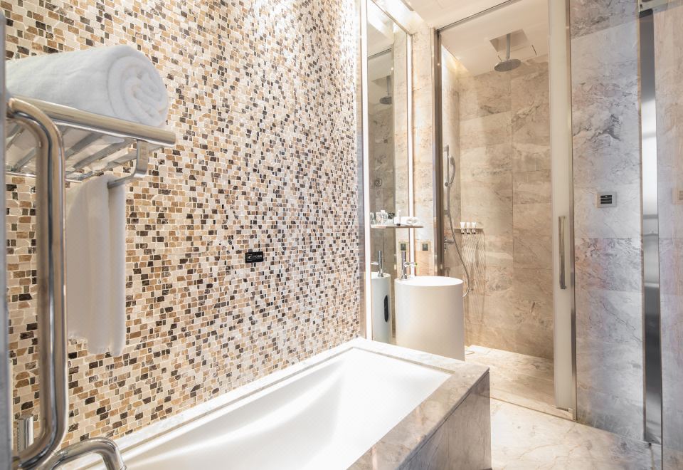 Rocase Boutique Hotel WuxiDeluxe King Bed Room