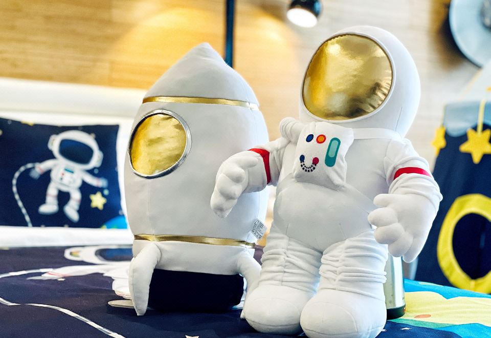 Himalayas Qingdao HotelLittle Astronaut Family Twin Room (Deep Bathtub + Children’s Fun Tent)