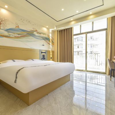 豪華大床房 凱利飯店（東興國門口岸店）優惠