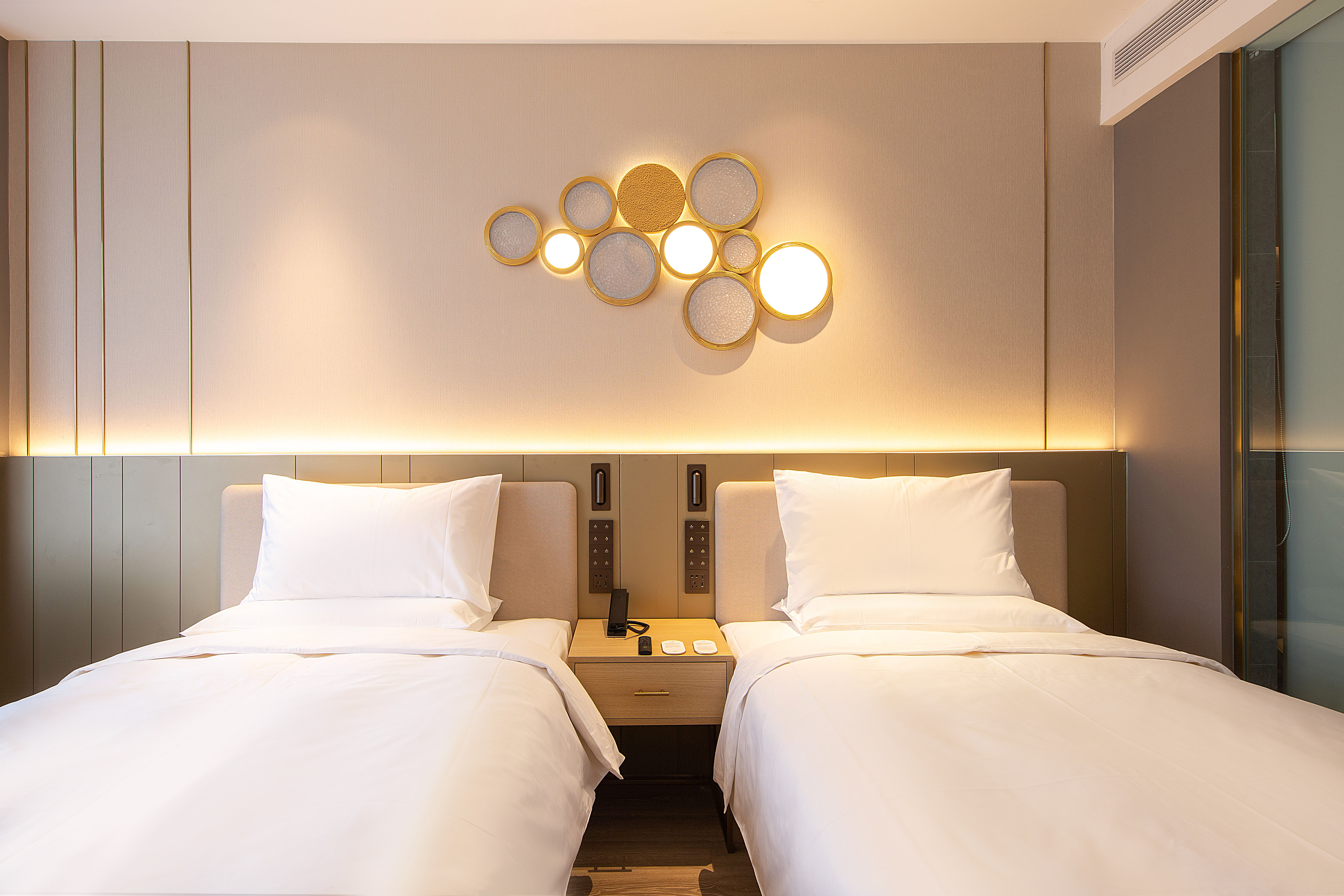 月若流金景观双床房（65寸投屏|观滇落日|冰箱加湿器）