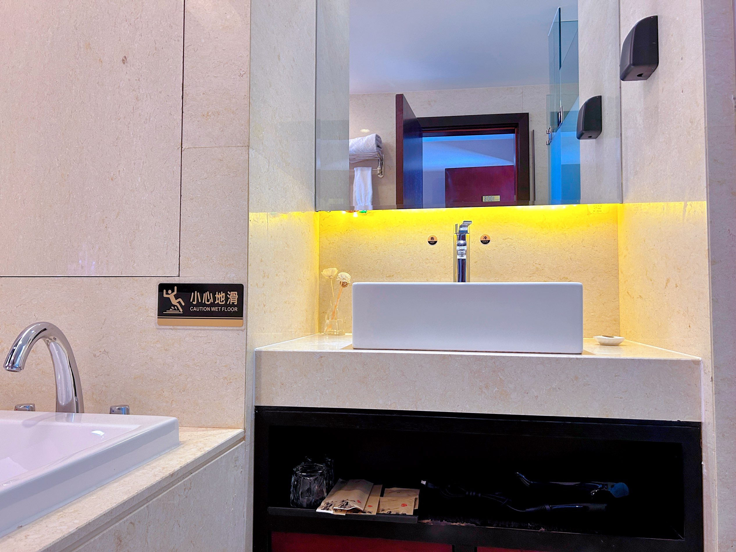 听风·全湖景露台大床房