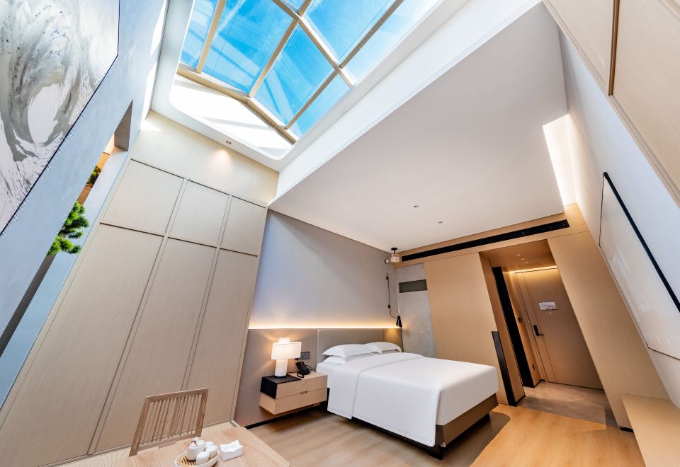 陽光天幕影音房『定製慕思床墊-巨幕投影-小度智能』