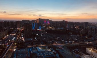 Wanlong International Apartment (Guangzhou Jinzhou Metro Station)