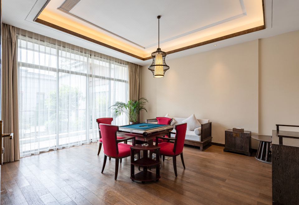 临溪尊享复式套房