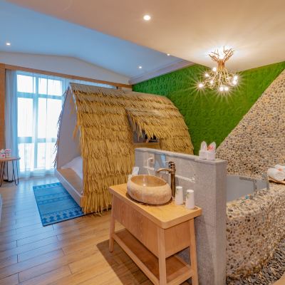 黎族非遺船型屋 皇馬假日醉海南大酒店（海口濱海大道秀英店）優惠