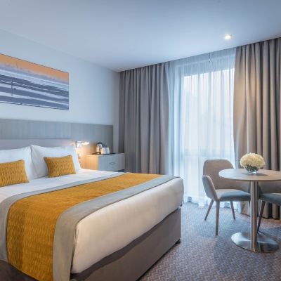 Deluxe  Double Room MALDRON HOTEL MANCHESTER CITY CENTRE Promo Code