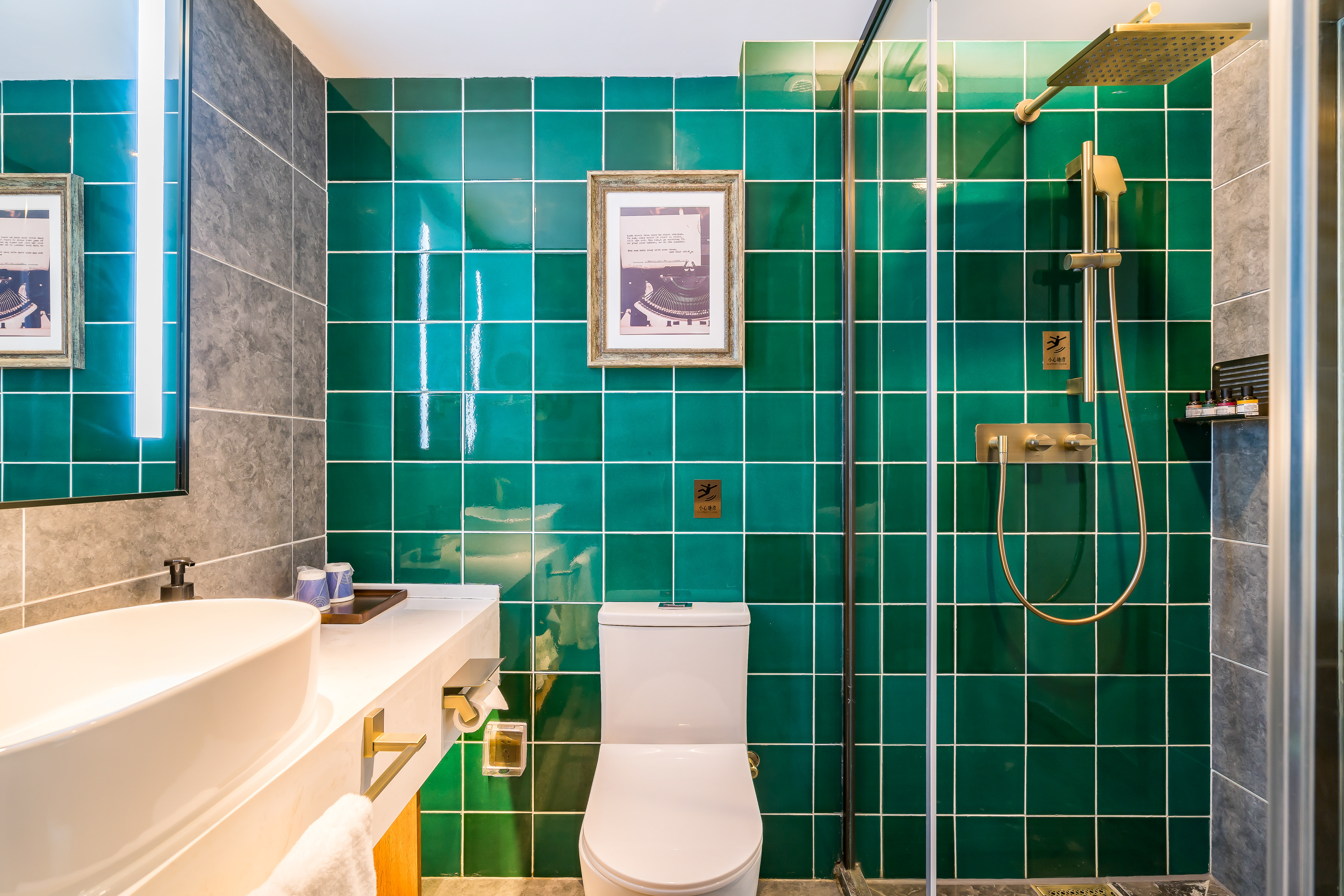 啡凡豪华大床房