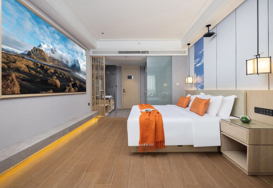 丹枫 | 影院大床房（深睡床品+120寸巨幕投影）