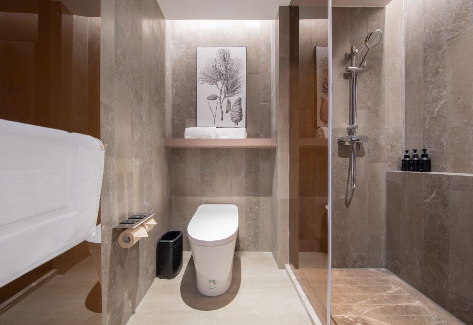 Atour S Hotel, Hisense Plaza, Qingdao Olympic Sailing CenterJi Mu Double Bed Room (Mini Fridge +Leifen Hair Dryer + Projection + Deep Sleep Pillow Pro)