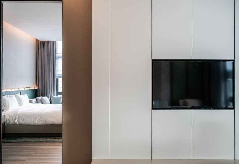 Investon Hotel Shenzhen LonghuaGrande Deluxe Suite