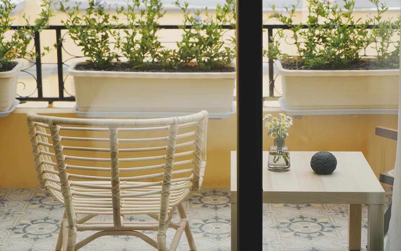 景颇| 阳台格调大床房