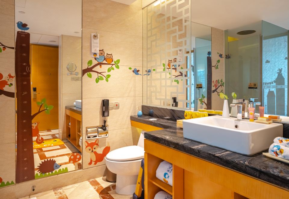 Felton Grand Hotel Hotel Chengdu Themed 2-bed Room