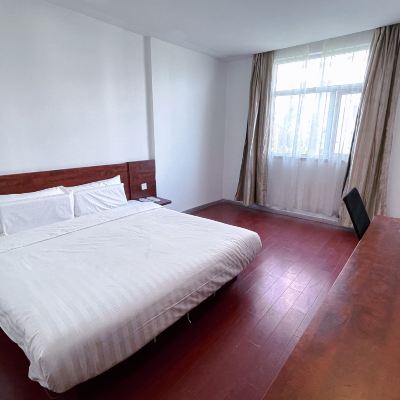 商務大床房 派柏·雲飯店（東海步行街高鐵站店）優惠