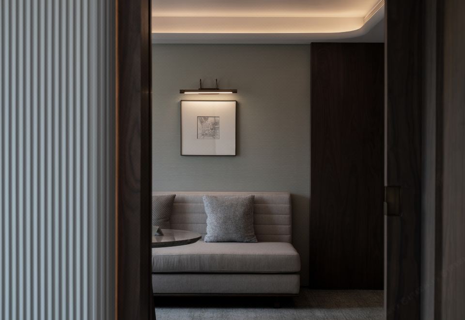 THE TAI HOTELElegant Suite - Dawn And Dusk Scenic | Relaxation