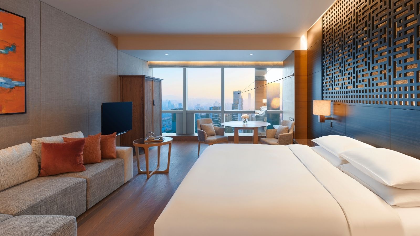 悦逸童享 · 柏悦豪华两居室