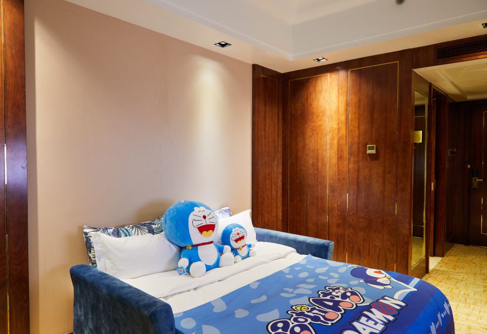 行政亲子套房（外景明窗+浪漫浴缸）